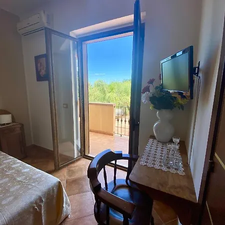 مزرعة للإقامة Agriturismo San Francesco Rossano Stazione